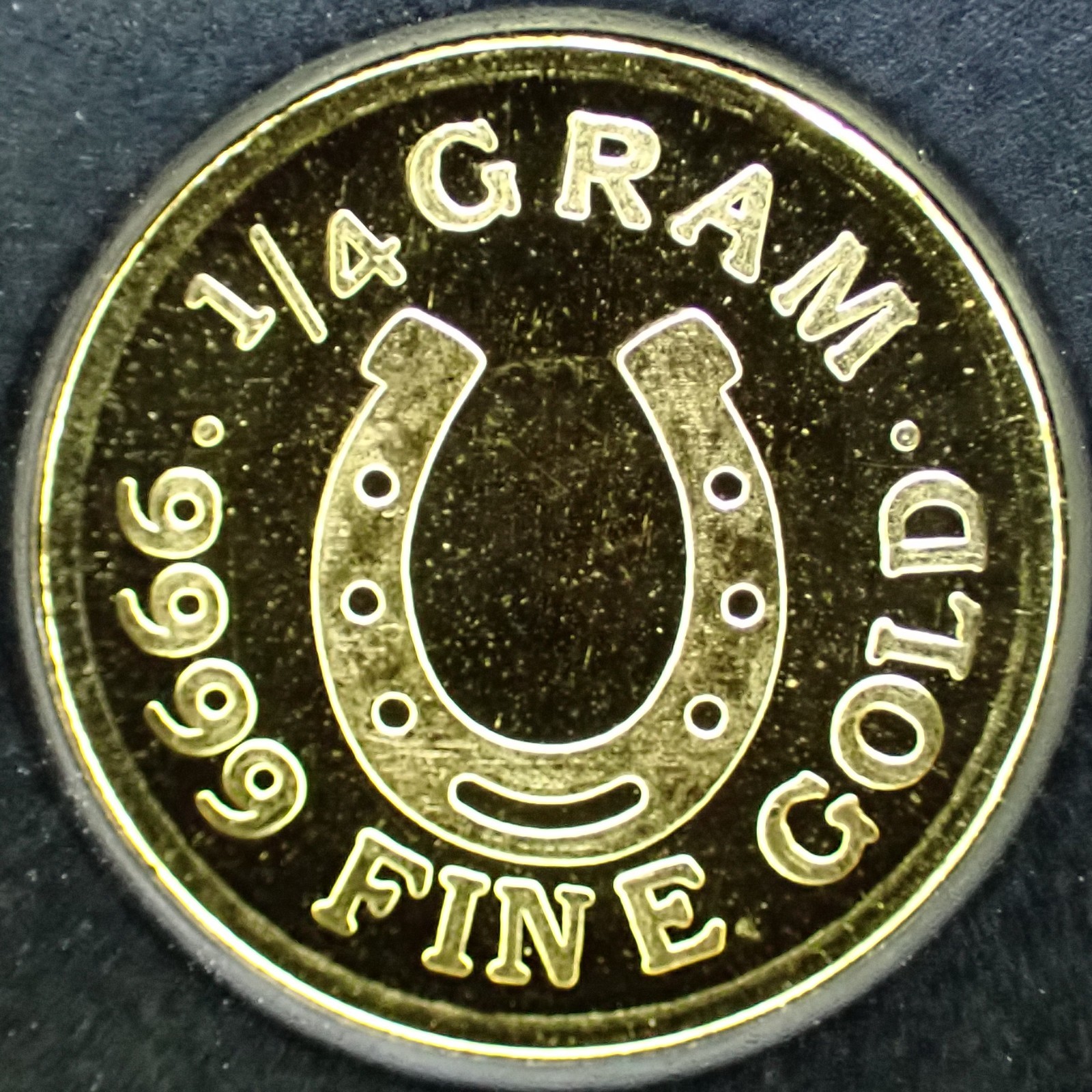 1/4 Gram .9999 PURE FINE GOLD Round In Capsule – Monarch Metals Lucky Horseshoe