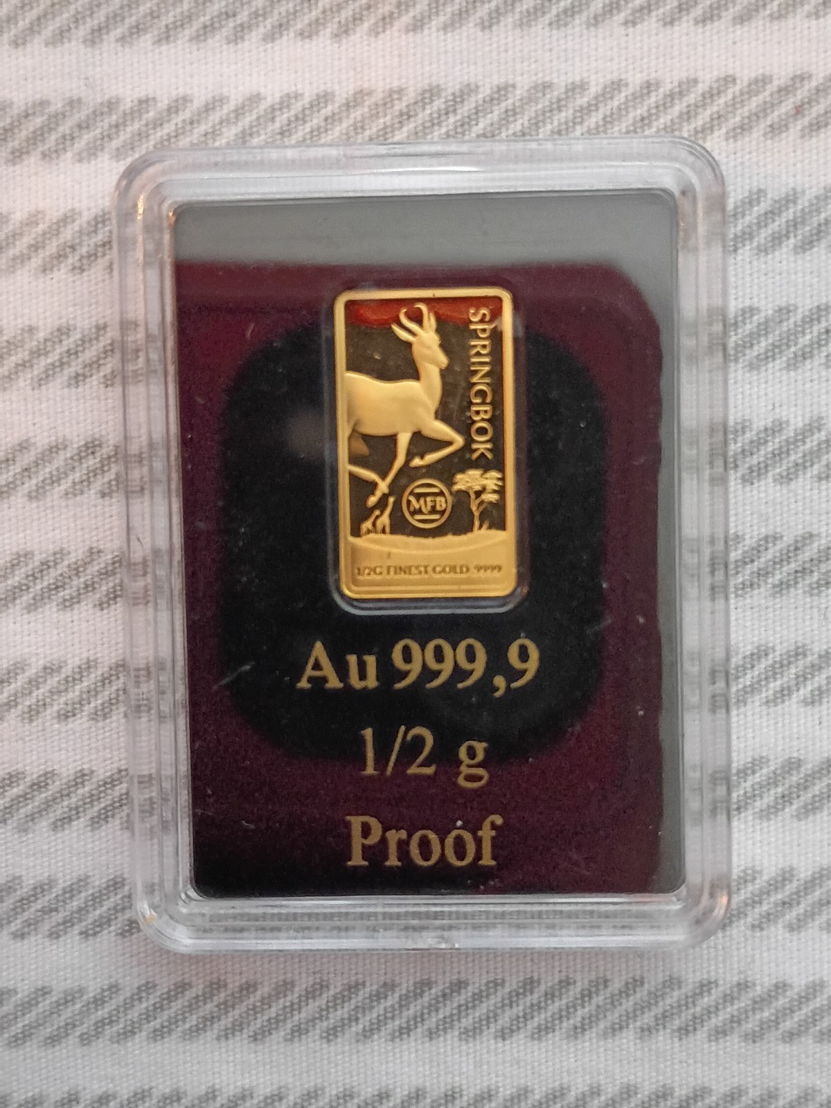 A 2022 $10 Solomon Islands 1/2 gram Gold Bar Springbok Proof Bullion