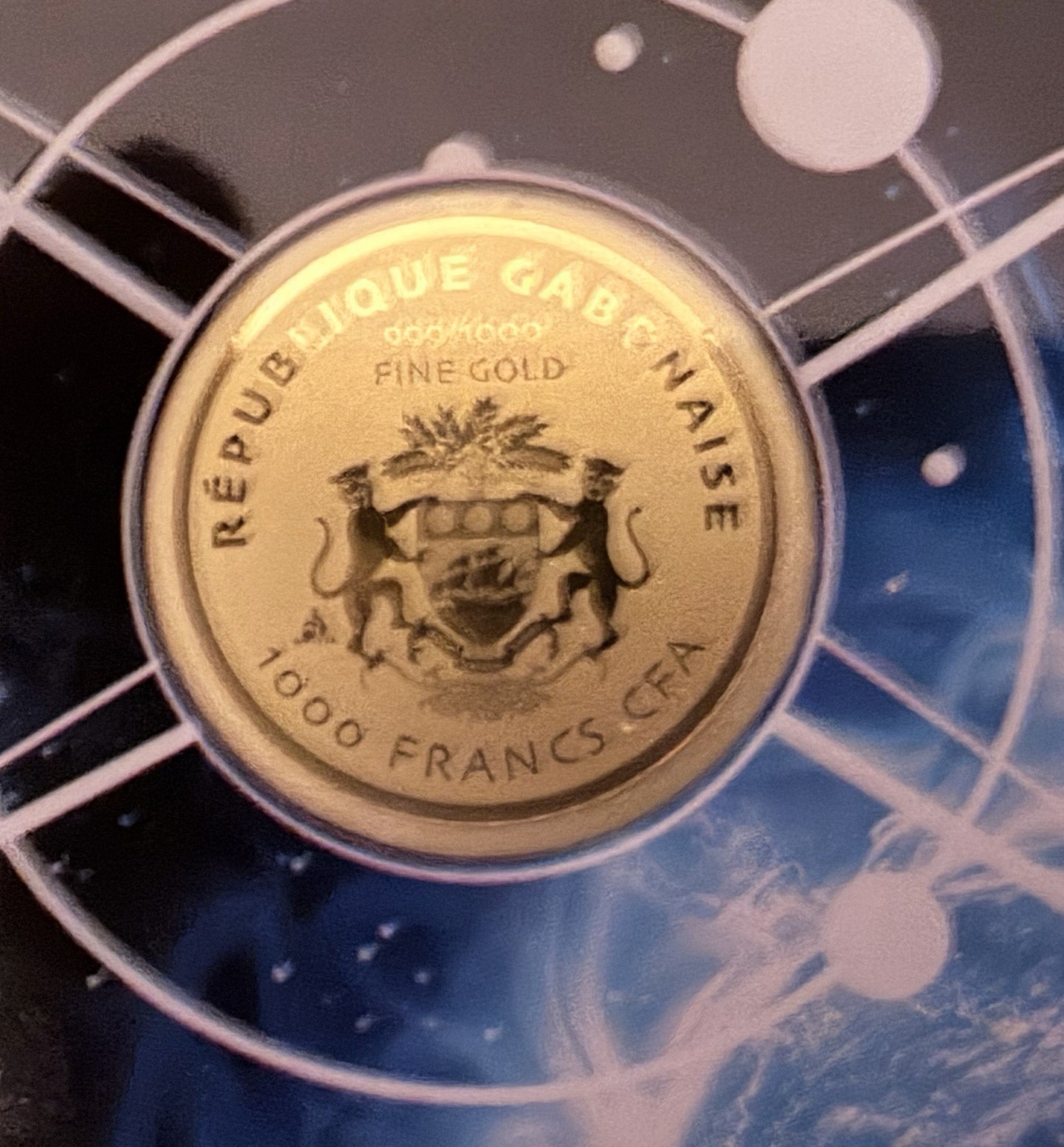 Neutron Star 1/1000 oz 999 Fine Gold Round in Card With COA Brand New