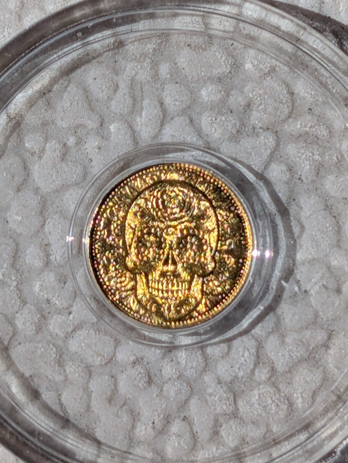 1/200th oz .9999 Fine GOLD Sugar Skull Dia De Los Muertos in Capsule Gold Is Up!