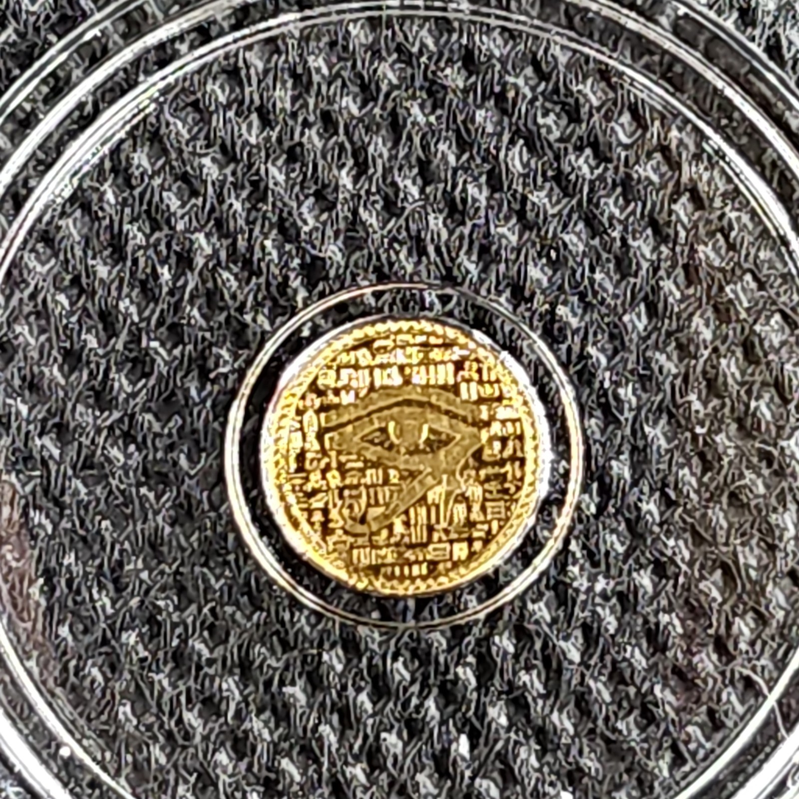 1/500 oz 999 Gold Monarch Egyptian Eye of Ra Round BU Capsule