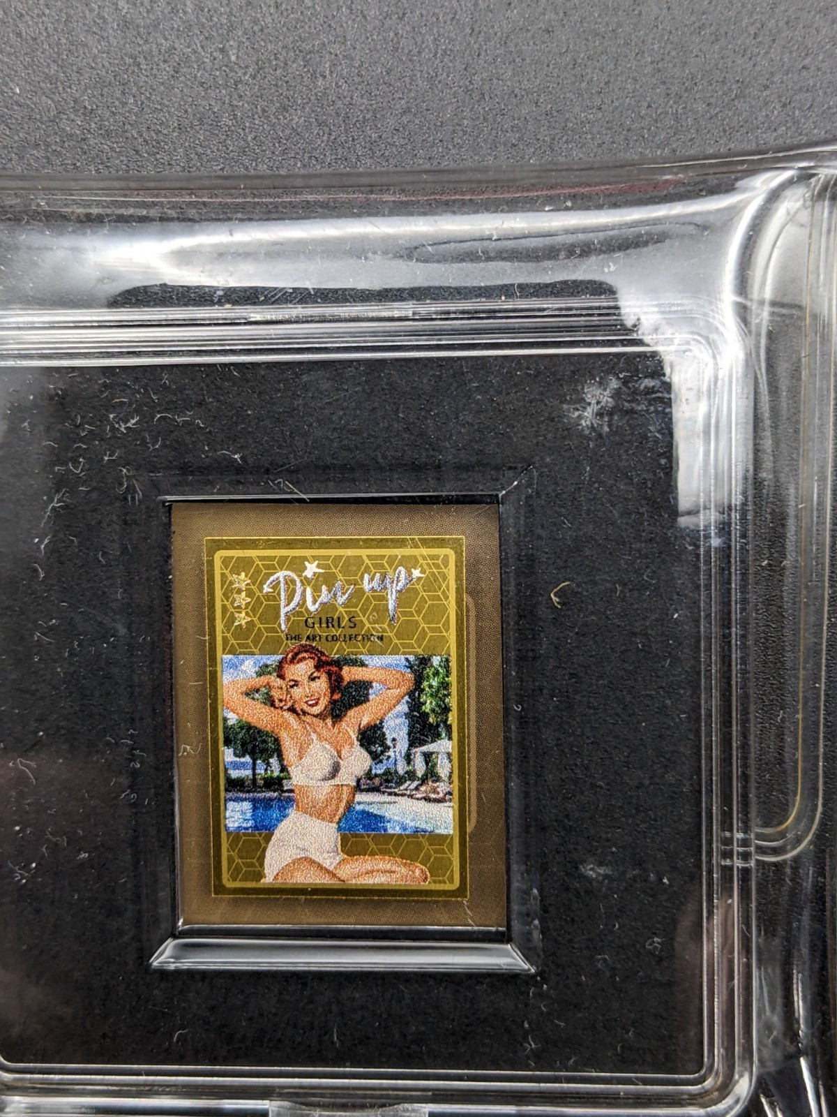 Goldbarren Pin Up Girls – Joy 999 Feingold Tschad 500 Francs 2025 1/500oz