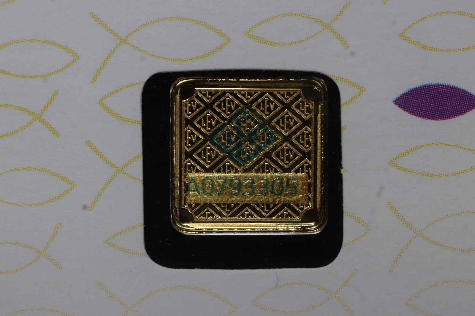 Geiger Edelmetalle 1g Gold Bar Purple Fish – Square Design in Assay